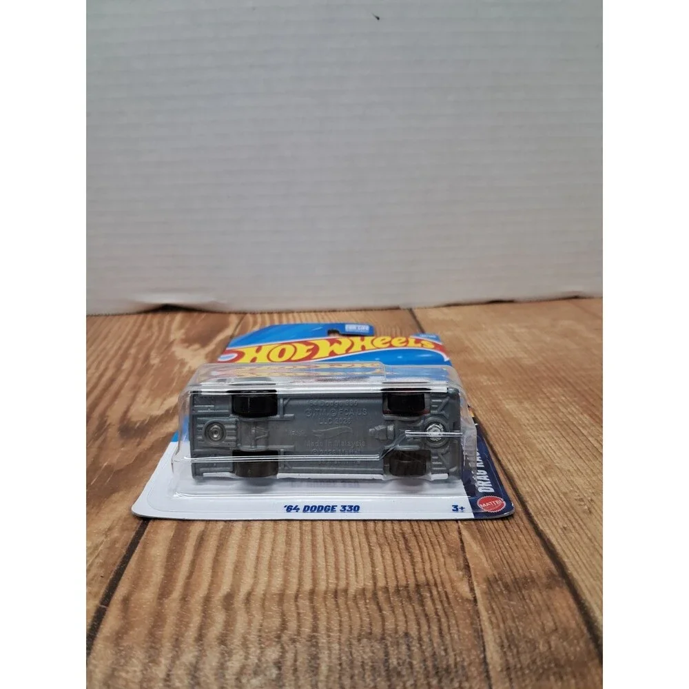 Hot Wheels 64 Dodge 330 White #126 Mainline 2026